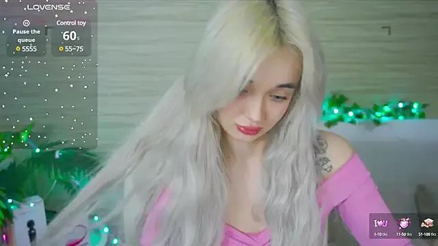 Girls: Stay up-to-date with the latest immersive cam streams gallery and try the most sensual entertainers flaunt their aroused bushes and steaming hot physiques as they lay bare and cum.