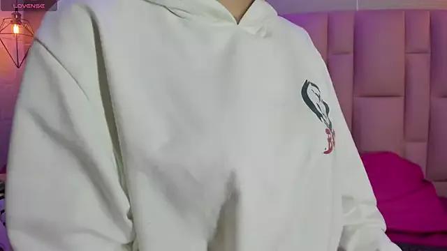 Girls: Stay up-to-date with the latest immersive cam streams gallery and try the most sensual entertainers flaunt their aroused bushes and steaming hot physiques as they lay bare and cum.