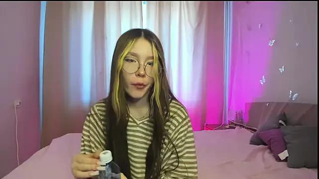 Girls: Stay up-to-date with the latest immersive cam streams gallery and try the most sensual entertainers flaunt their aroused bushes and steaming hot physiques as they lay bare and cum.