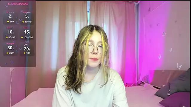 Girls: Stay up-to-date with the latest immersive cam streams gallery and try the most sensual entertainers flaunt their aroused bushes and steaming hot physiques as they lay bare and cum.