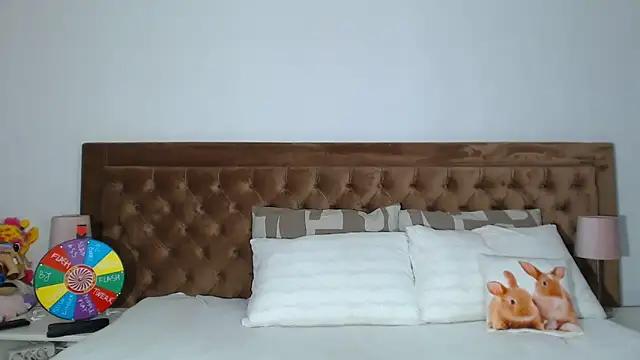 Girls: Stay up-to-date with the latest immersive cam streams gallery and try the most sensual entertainers flaunt their aroused bushes and steaming hot physiques as they lay bare and cum.