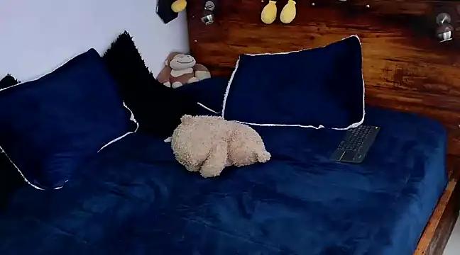 Girls: Stay up-to-date with the latest immersive cam streams gallery and try the most sensual entertainers flaunt their aroused bushes and steaming hot physiques as they lay bare and cum.