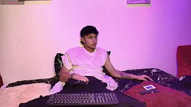 Bastian_wolf_ from StripChat is Freechat