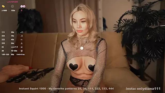 Girls: Stay up-to-date with the latest immersive cam streams gallery and try the most sensual entertainers flaunt their aroused bushes and steaming hot physiques as they lay bare and cum.