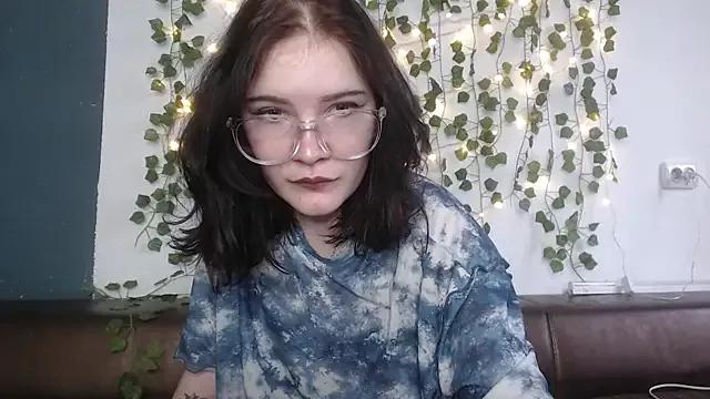 Girls: Stay up-to-date with the latest immersive cam streams gallery and try the most sensual entertainers flaunt their aroused bushes and steaming hot physiques as they lay bare and cum.
