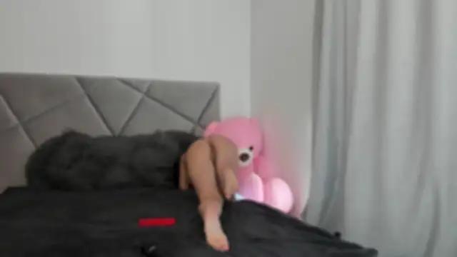 Girls: Stay up-to-date with the latest immersive cam streams gallery and try the most sensual entertainers flaunt their aroused bushes and steaming hot physiques as they lay bare and cum.