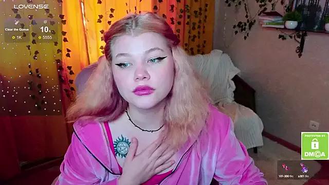 Girls: Stay up-to-date with the latest immersive cam streams gallery and try the most sensual entertainers flaunt their aroused bushes and steaming hot physiques as they lay bare and cum.