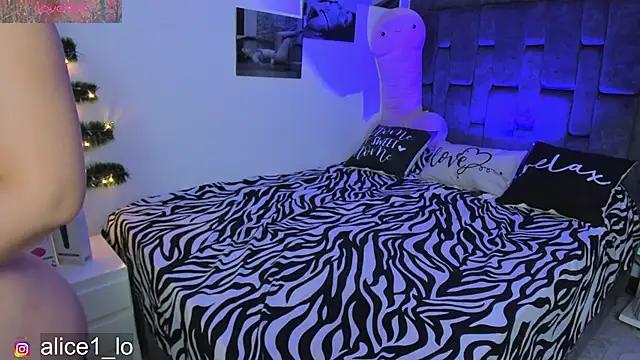 Girls: Stay up-to-date with the latest immersive cam streams gallery and try the most sensual entertainers flaunt their aroused bushes and steaming hot physiques as they lay bare and cum.