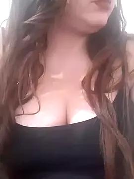 carmelasexy from StripChat is Freechat