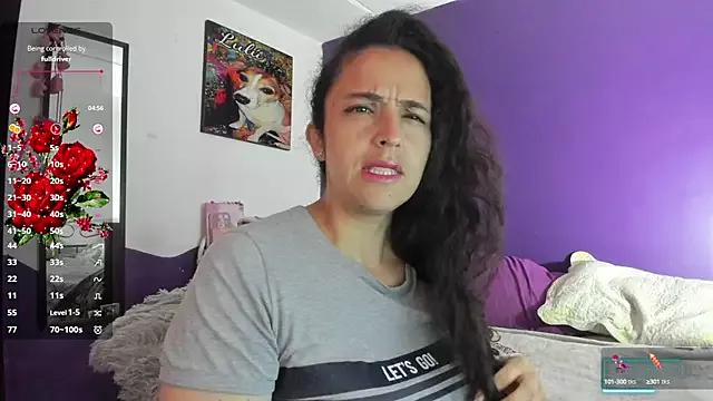 carol_diaz from StripChat is Freechat