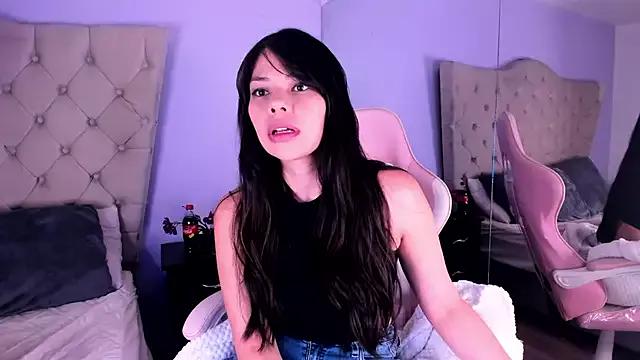 CarolineNasty from StripChat is Freechat