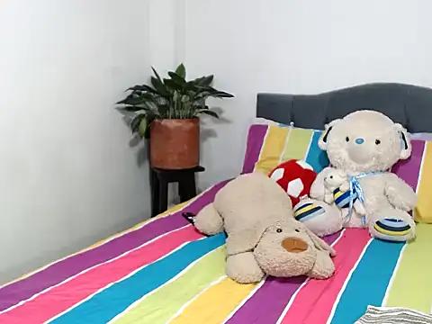 Girls: Stay up-to-date with the latest immersive cam streams gallery and try the most sensual entertainers flaunt their aroused bushes and steaming hot physiques as they lay bare and cum.