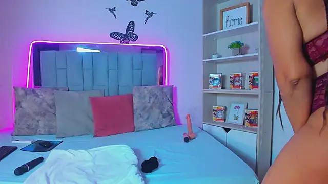 Girls: Stay up-to-date with the latest immersive cam streams gallery and try the most sensual entertainers flaunt their aroused bushes and steaming hot physiques as they lay bare and cum.