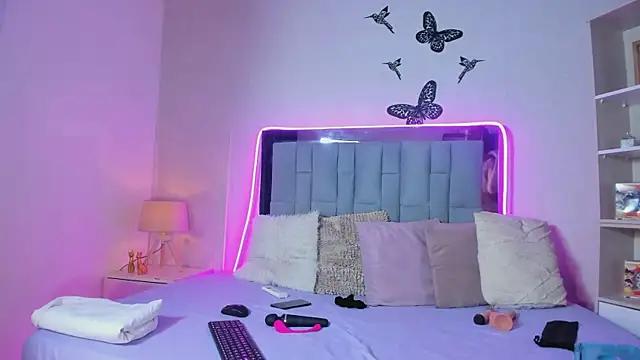 Girls: Stay up-to-date with the latest immersive cam streams gallery and try the most sensual entertainers flaunt their aroused bushes and steaming hot physiques as they lay bare and cum.