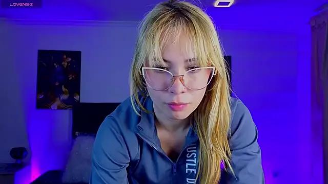 Girls: Stay up-to-date with the latest immersive cam streams gallery and try the most sensual entertainers flaunt their aroused bushes and steaming hot physiques as they lay bare and cum.