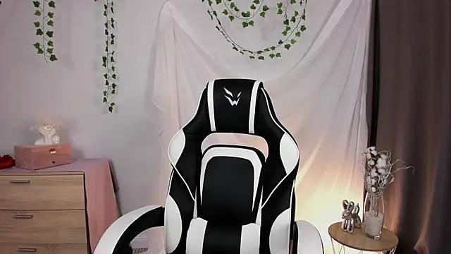 Girls: Stay up-to-date with the latest immersive cam streams gallery and try the most sensual entertainers flaunt their aroused bushes and steaming hot physiques as they lay bare and cum.