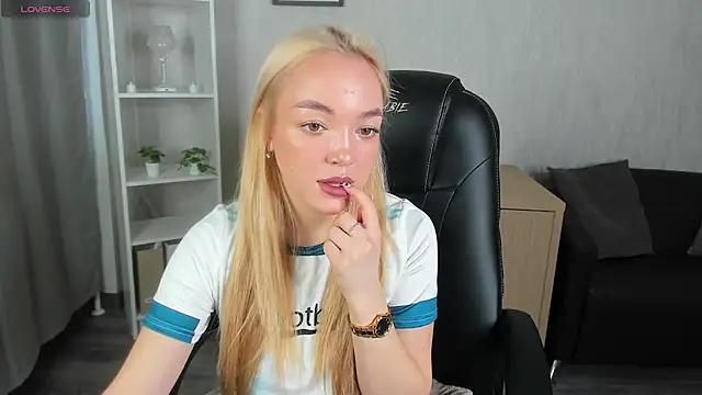 Girls: Stay up-to-date with the latest immersive cam streams gallery and try the most sensual entertainers flaunt their aroused bushes and steaming hot physiques as they lay bare and cum.