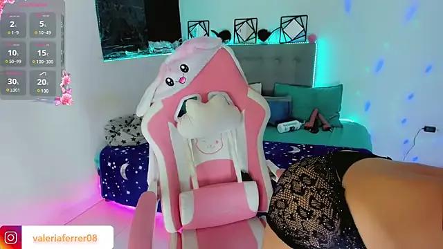 Girls: Stay up-to-date with the latest immersive cam streams gallery and try the most sensual entertainers flaunt their aroused bushes and steaming hot physiques as they lay bare and cum.