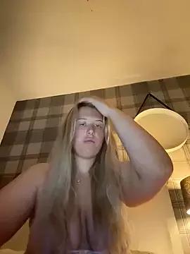 Girls: Stay up-to-date with the latest immersive cam streams gallery and try the most sensual entertainers flaunt their aroused bushes and steaming hot physiques as they lay bare and cum.