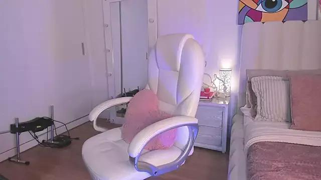 Girls: Stay up-to-date with the latest immersive cam streams gallery and try the most sensual entertainers flaunt their aroused bushes and steaming hot physiques as they lay bare and cum.