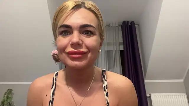 Girls: Stay up-to-date with the latest immersive cam streams gallery and try the most sensual entertainers flaunt their aroused bushes and steaming hot physiques as they lay bare and cum.