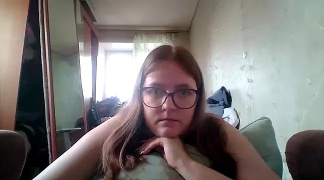 DesireMelissa from StripChat is Freechat