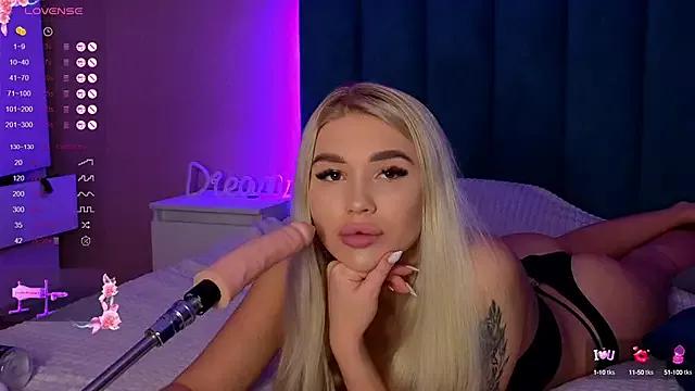 Girls: Stay up-to-date with the latest immersive cam streams gallery and try the most sensual entertainers flaunt their aroused bushes and steaming hot physiques as they lay bare and cum.