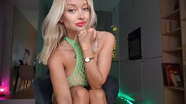 Girls: Stay up-to-date with the latest immersive cam streams gallery and try the most sensual entertainers flaunt their aroused bushes and steaming hot physiques as they lay bare and cum.