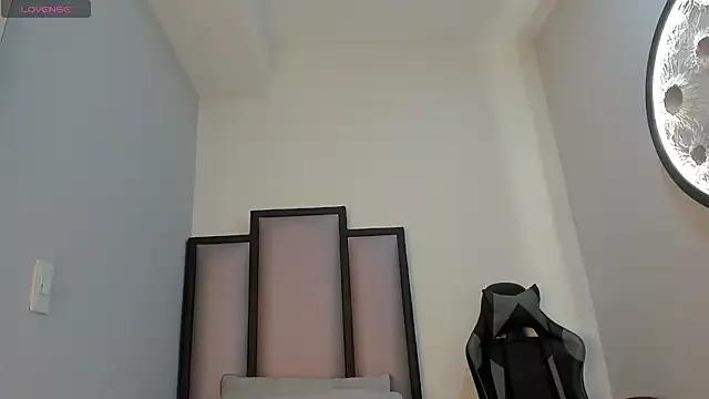 Girls: Stay up-to-date with the latest immersive cam streams gallery and try the most sensual entertainers flaunt their aroused bushes and steaming hot physiques as they lay bare and cum.