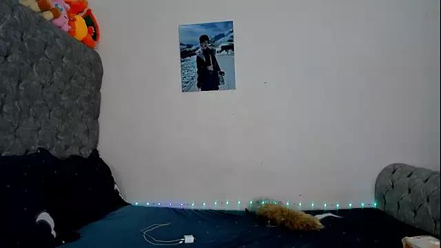 Girls: Stay up-to-date with the latest immersive cam streams gallery and try the most sensual entertainers flaunt their aroused bushes and steaming hot physiques as they lay bare and cum.