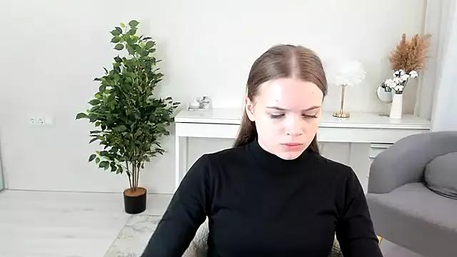 EdinaDace from StripChat is Freechat