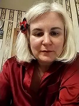 ElinaGold435 from StripChat is Freechat