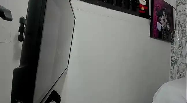 Girls: Stay up-to-date with the latest immersive cam streams gallery and try the most sensual entertainers flaunt their aroused bushes and steaming hot physiques as they lay bare and cum.