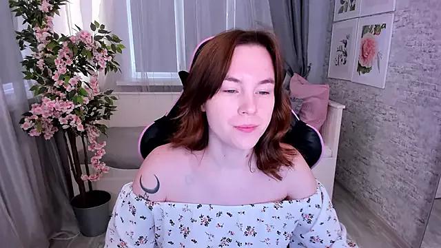 Girls: Stay up-to-date with the latest immersive cam streams gallery and try the most sensual entertainers flaunt their aroused bushes and steaming hot physiques as they lay bare and cum.