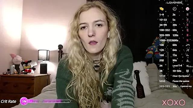 Girls: Stay up-to-date with the latest immersive cam streams gallery and try the most sensual entertainers flaunt their aroused bushes and steaming hot physiques as they lay bare and cum.