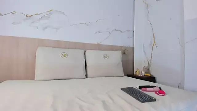 Girls: Stay up-to-date with the latest immersive cam streams gallery and try the most sensual entertainers flaunt their aroused bushes and steaming hot physiques as they lay bare and cum.