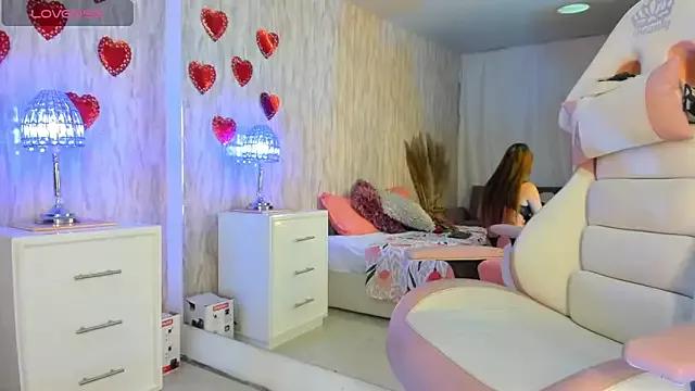 Girls: Stay up-to-date with the latest immersive cam streams gallery and try the most sensual entertainers flaunt their aroused bushes and steaming hot physiques as they lay bare and cum.