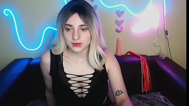 Girls: Stay up-to-date with the latest immersive cam streams gallery and try the most sensual entertainers flaunt their aroused bushes and steaming hot physiques as they lay bare and cum.