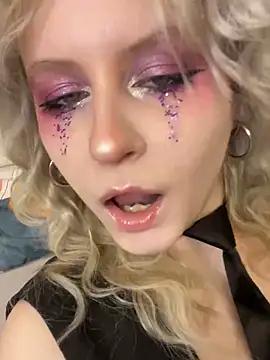 Girls: Stay up-to-date with the latest immersive cam streams gallery and try the most sensual entertainers flaunt their aroused bushes and steaming hot physiques as they lay bare and cum.