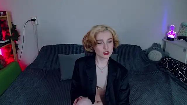 Girls: Stay up-to-date with the latest immersive cam streams gallery and try the most sensual entertainers flaunt their aroused bushes and steaming hot physiques as they lay bare and cum.