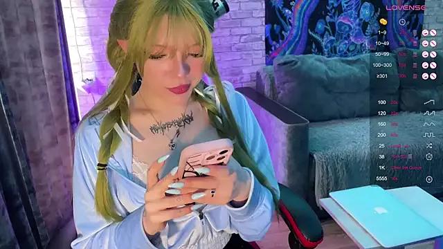 Girls: Stay up-to-date with the latest immersive cam streams gallery and try the most sensual entertainers flaunt their aroused bushes and steaming hot physiques as they lay bare and cum.