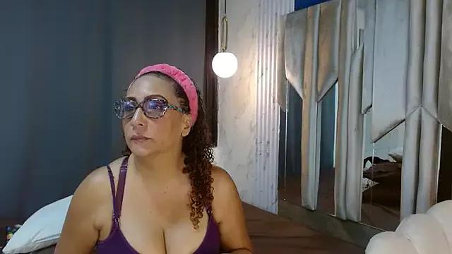 Girls: Stay up-to-date with the latest immersive cam streams gallery and try the most sensual entertainers flaunt their aroused bushes and steaming hot physiques as they lay bare and cum.