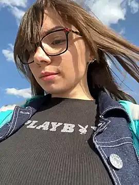 EvaRoss_ from StripChat is Freechat