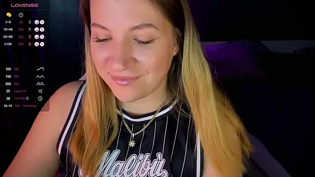 Girls: Stay up-to-date with the latest immersive cam streams gallery and try the most sensual entertainers flaunt their aroused bushes and steaming hot physiques as they lay bare and cum.
