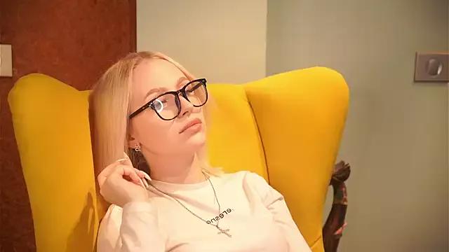 FeliceBark from StripChat is Freechat