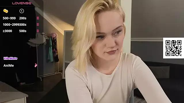 Girls: Stay up-to-date with the latest immersive cam streams gallery and try the most sensual entertainers flaunt their aroused bushes and steaming hot physiques as they lay bare and cum.