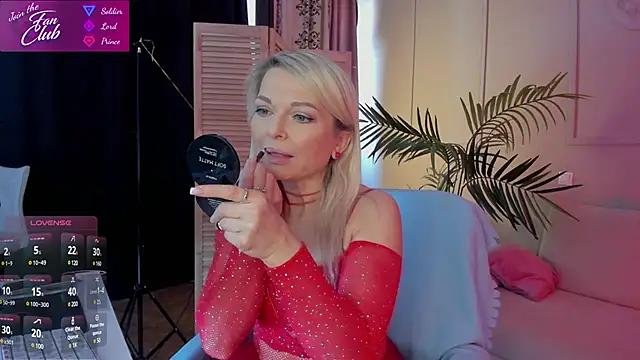 Girls: Stay up-to-date with the latest immersive cam streams gallery and try the most sensual entertainers flaunt their aroused bushes and steaming hot physiques as they lay bare and cum.
