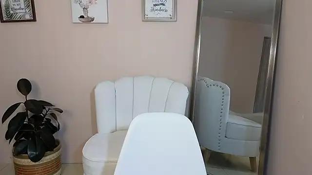 Girls: Stay up-to-date with the latest immersive cam streams gallery and try the most sensual entertainers flaunt their aroused bushes and steaming hot physiques as they lay bare and cum.