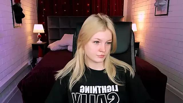 Girls: Stay up-to-date with the latest immersive cam streams gallery and try the most sensual entertainers flaunt their aroused bushes and steaming hot physiques as they lay bare and cum.