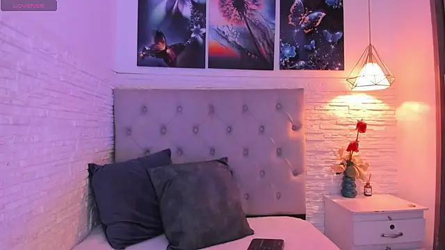 Girls: Stay up-to-date with the latest immersive cam streams gallery and try the most sensual entertainers flaunt their aroused bushes and steaming hot physiques as they lay bare and cum.